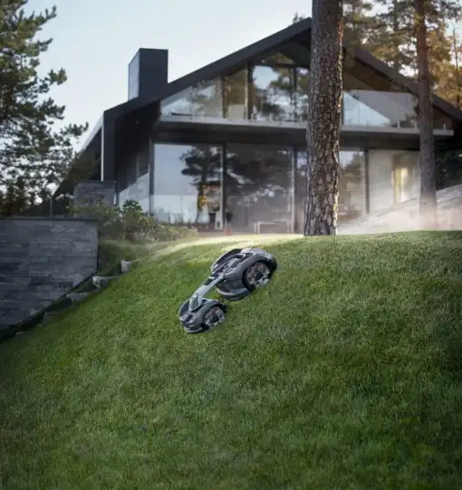 husqvarna_automower_435x_awd_4.webp